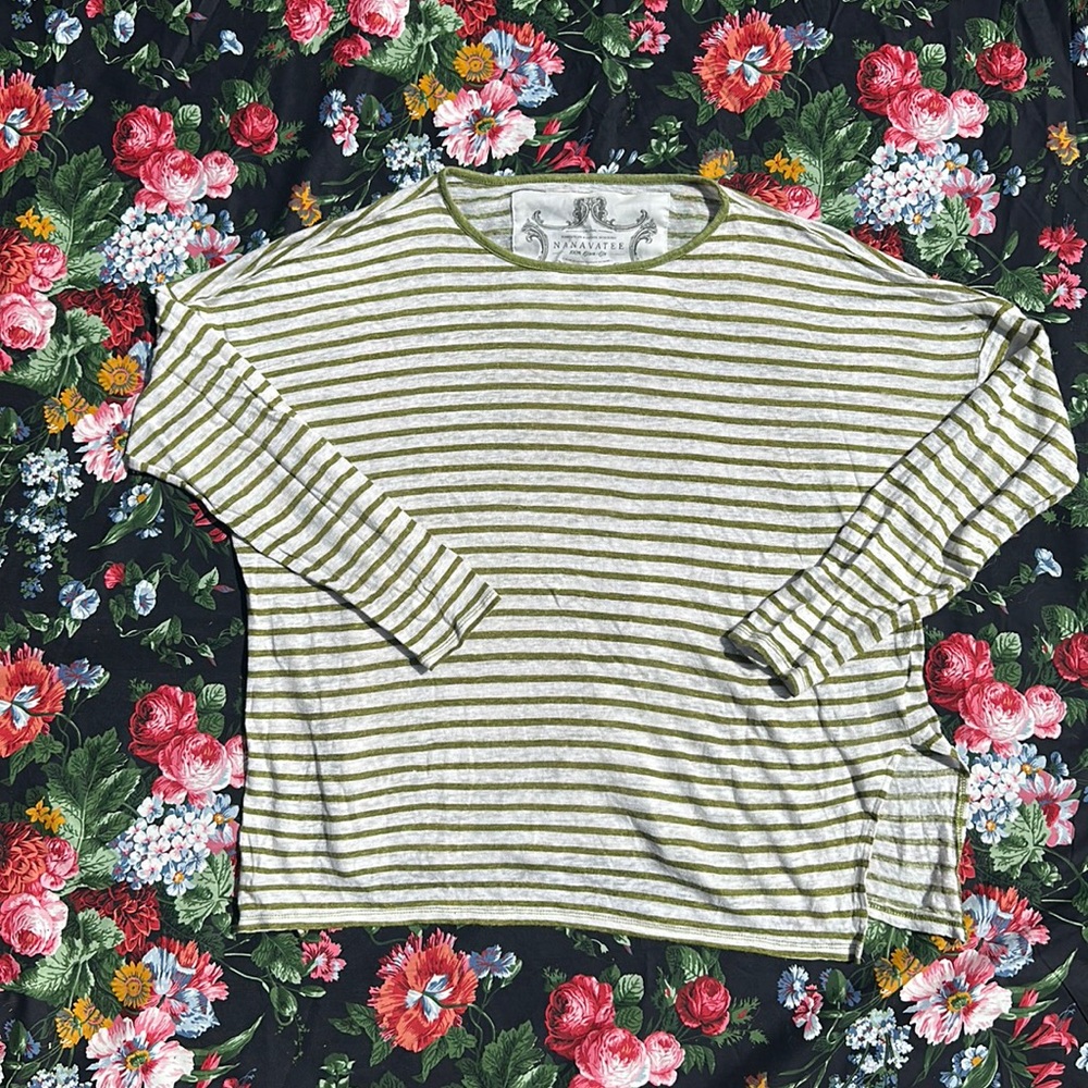 Nanavatee 100% Linen long sleeve striped tee olive & white size Medium